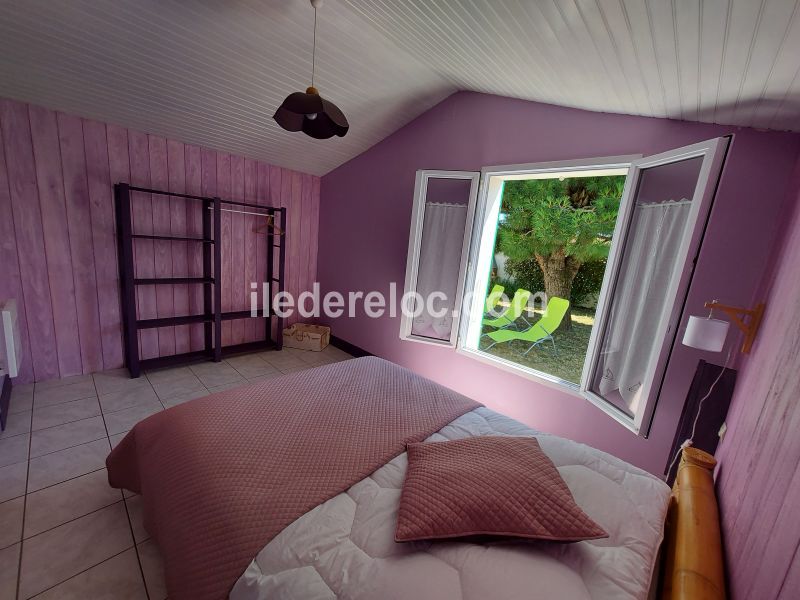 Photo 7 : CHAMBRE d'une maison située à La Flotte-en-Ré, île de Ré.