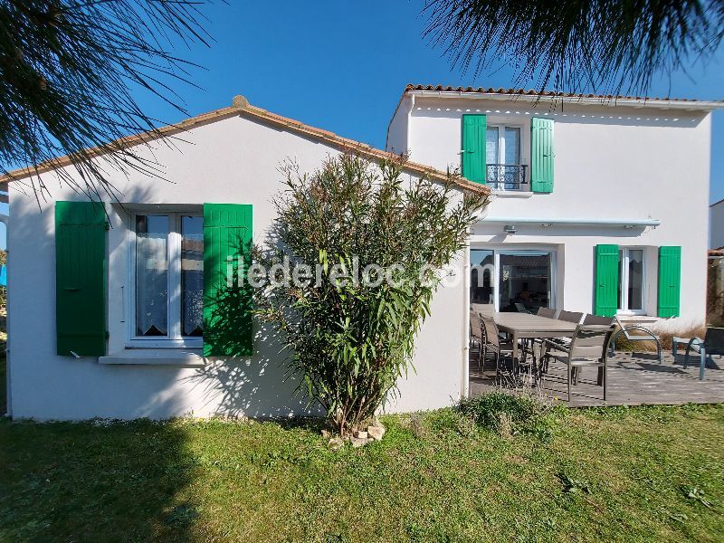 Photo 16 : EXTERIEUR d'une maison située à La Flotte-en-Ré, île de Ré.