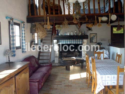 Photo 2 : SEJOUR d'une maison située à La Couarde-sur-mer, île de Ré.