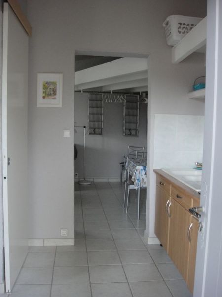 Photo 7 : CUISINE d'une maison située à Le Bois-Plage-en-Ré, île de Ré.