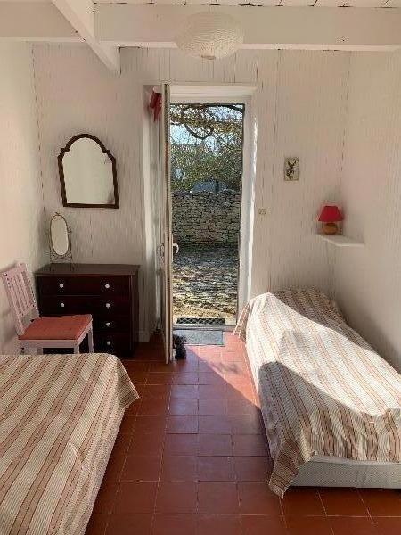 Photo 16 : CHAMBRE d'une maison située à Saint-Clément-des-Baleines, île de Ré.