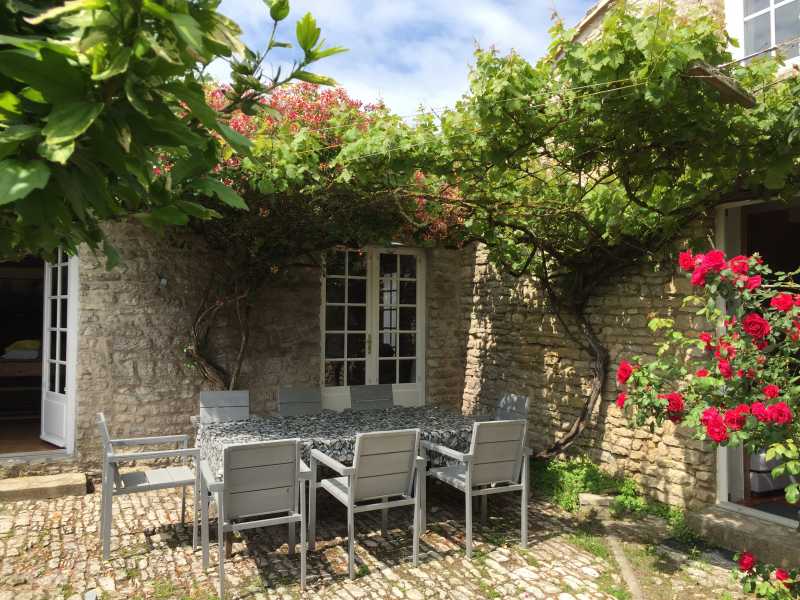 Photo 11 : TERRASSE d'une maison située à Saint-Clément-des-Baleines, île de Ré.