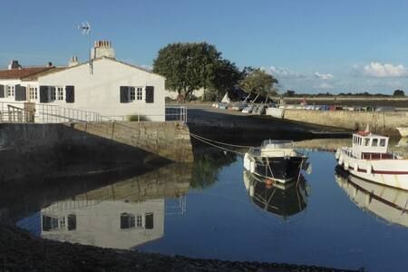 Photo 18 : NC d'une maison située à Loix, île de Ré.