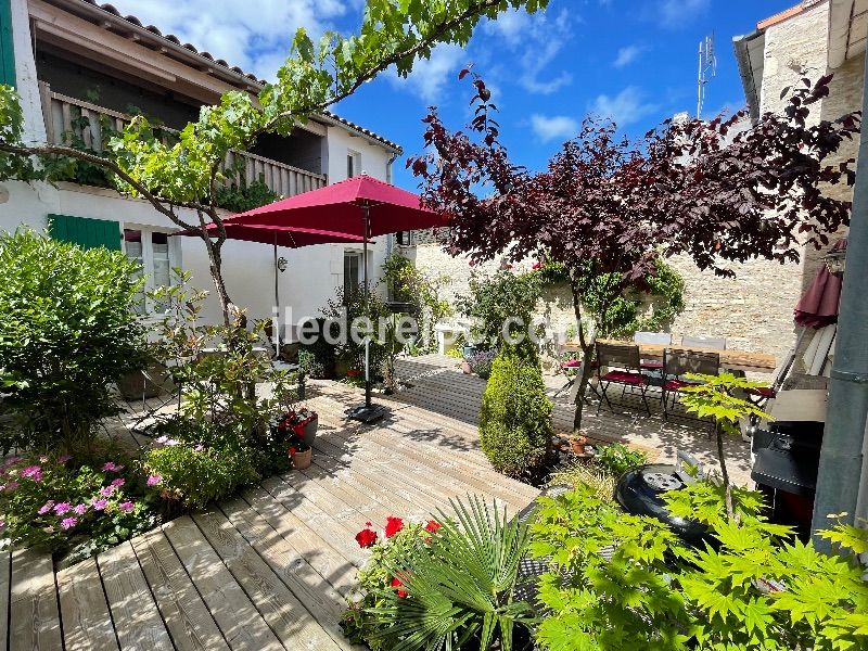 Photo 30 : PATIO d'une maison située à La Couarde-sur-mer, île de Ré.