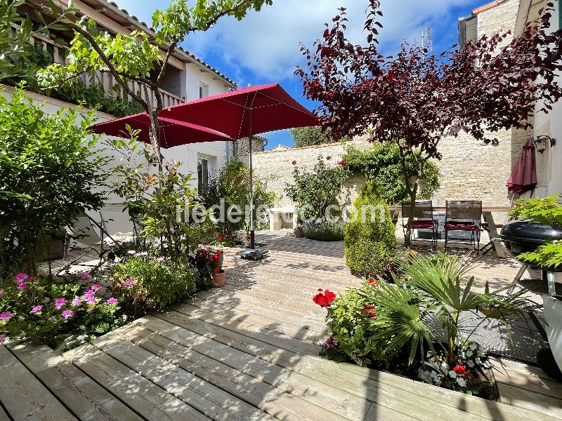 Photo 32 : PATIO d'une maison située à La Couarde-sur-mer, île de Ré.