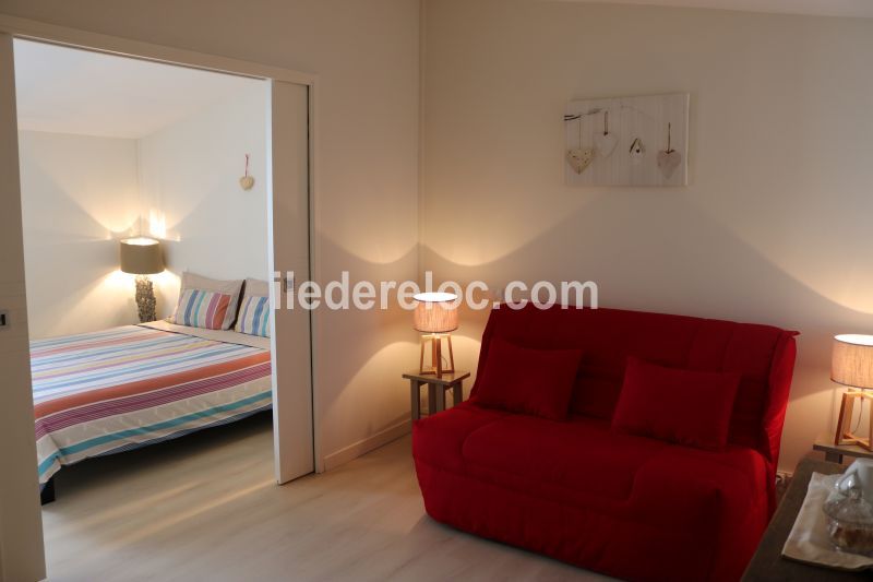 Photo 4 : CHAMBRE d'une maison située à La Couarde-sur-mer, île de Ré.