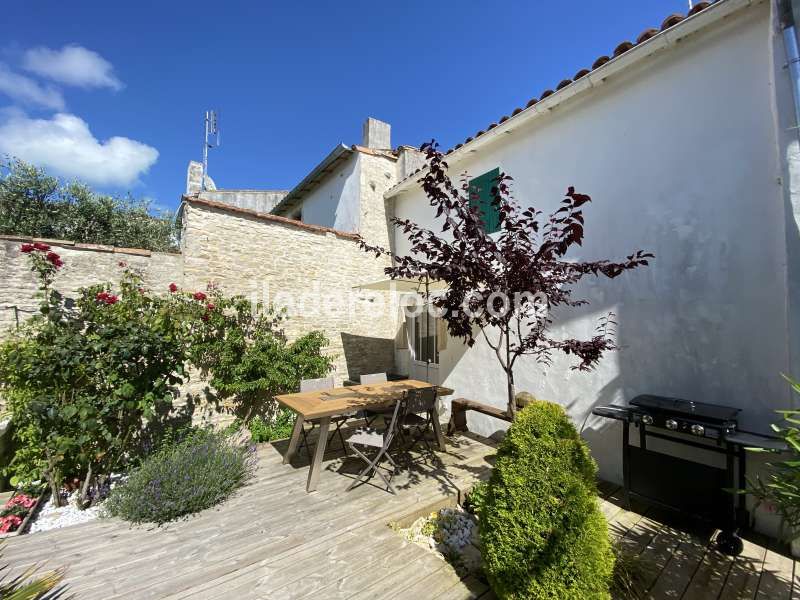 Photo 38 : PATIO d'une maison située à La Couarde-sur-mer, île de Ré.