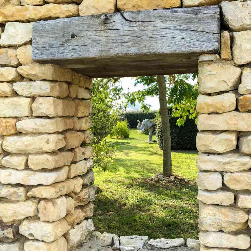 Photo 26 : EXTERIEUR d'une maison située à Loix, île de Ré.