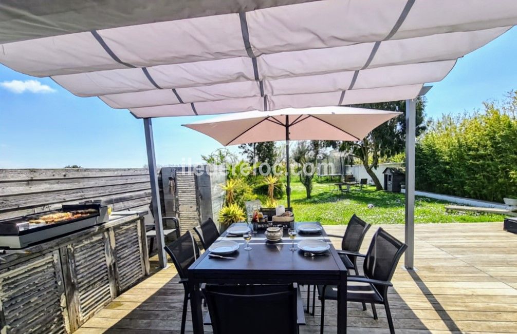 Photo 3 : TERRASSE d'une maison située à La Couarde-sur-mer, île de Ré.