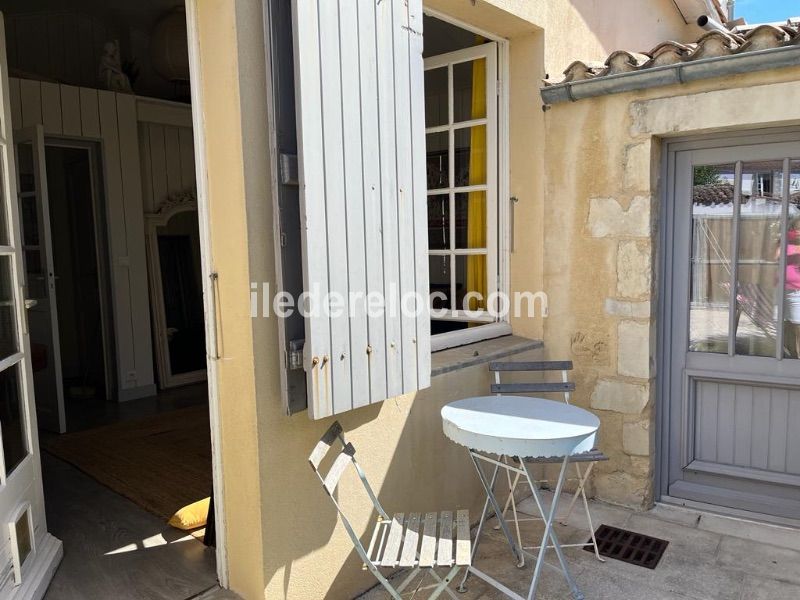 Photo 10 : EXTERIEUR d'une maison située à Le Bois-Plage-en-Ré, île de Ré.