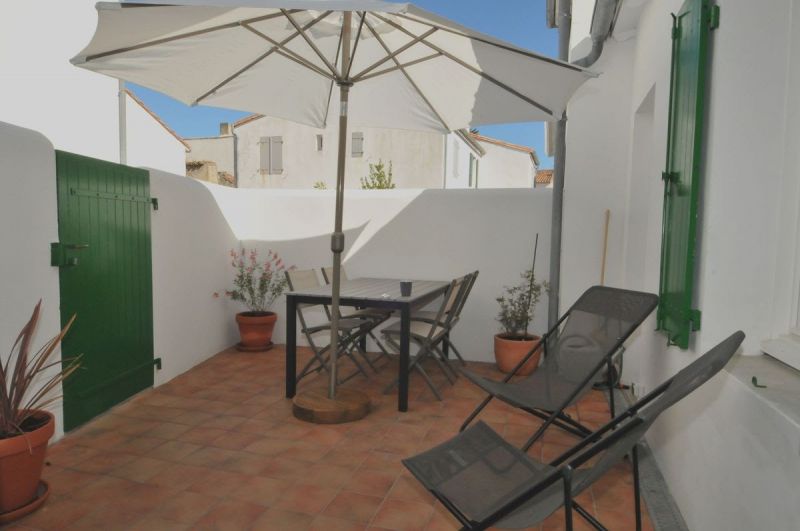 Photo 2 : PATIO d'une maison située à Saint-Martin-de-Ré, île de Ré.