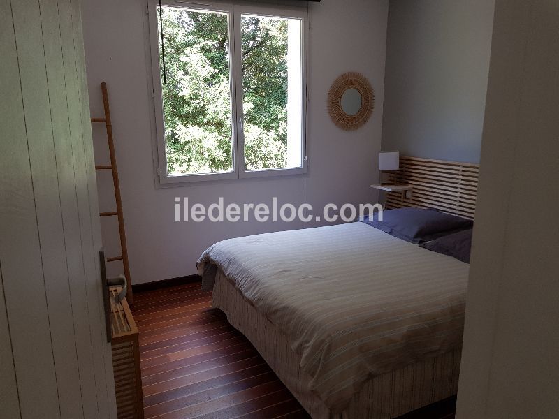 Photo 6 : CHAMBRE d'une maison située à Le Bois-Plage-en-Ré, île de Ré.