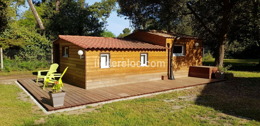 Photo 19 : JARDIN d'une maison située à Le Bois-Plage-en-Ré, île de Ré.