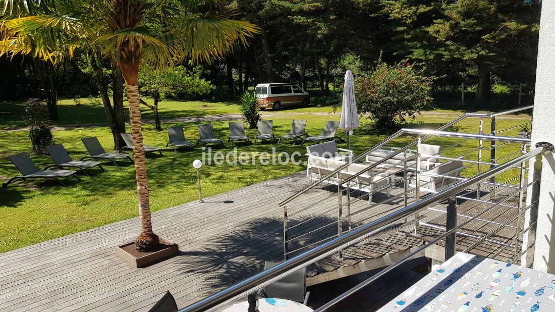 Photo 23 : TERRASSE d'une maison située à Le Bois-Plage-en-Ré, île de Ré.