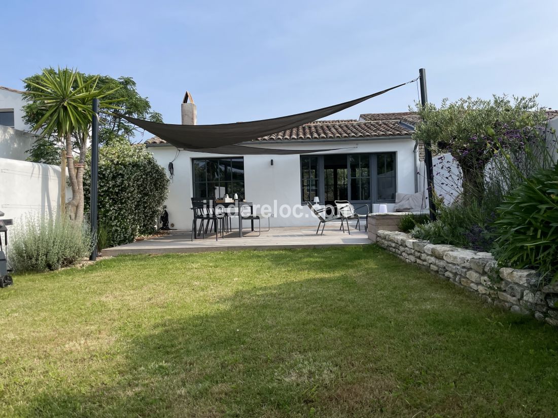 Photo 6 : JARDIN d'une maison située à Les Portes-en-Ré, île de Ré.