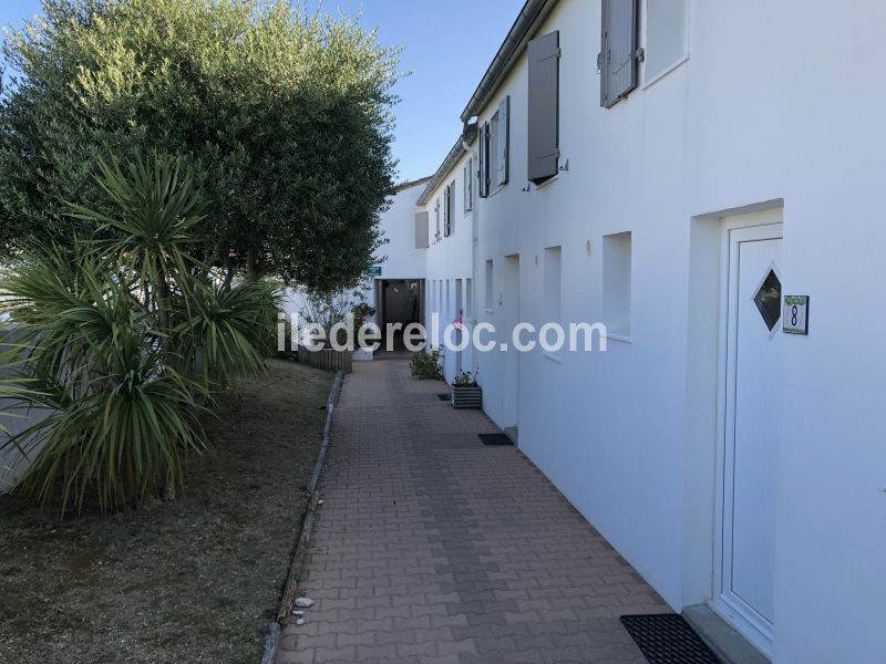 Photo 5 : EXTERIEUR d'une maison située à La Couarde-sur-mer, île de Ré.