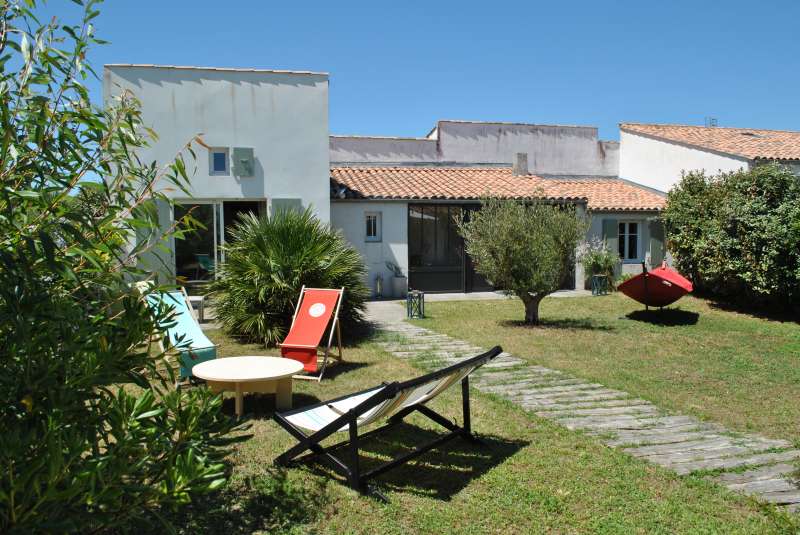 Photo 1 : EXTERIEUR d'une maison située à Loix, île de Ré.