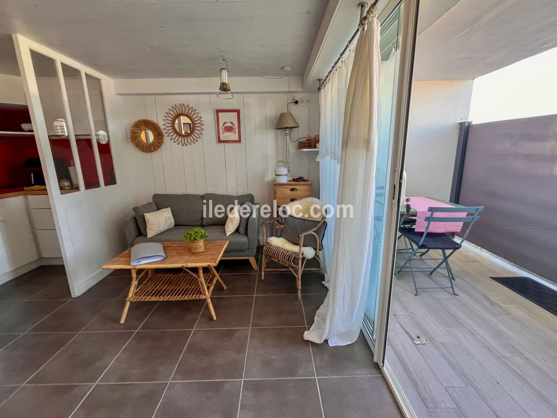 Photo 5 : SEJOUR d'une maison situ&eacute;e &agrave; Le Bois-Plage-en-R&eacute;, &icirc;le de R&eacute;.