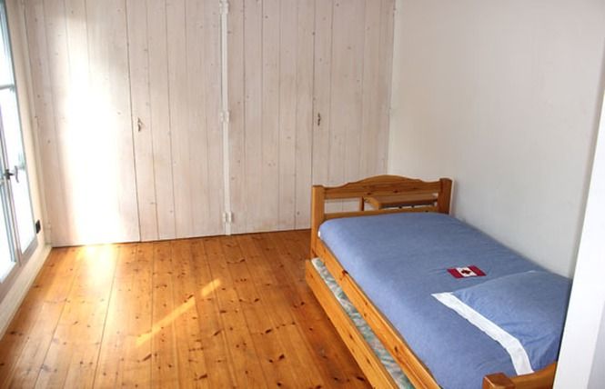 Photo 15 : CHAMBRE d'une maison située à Les Portes-en-Ré, île de Ré.