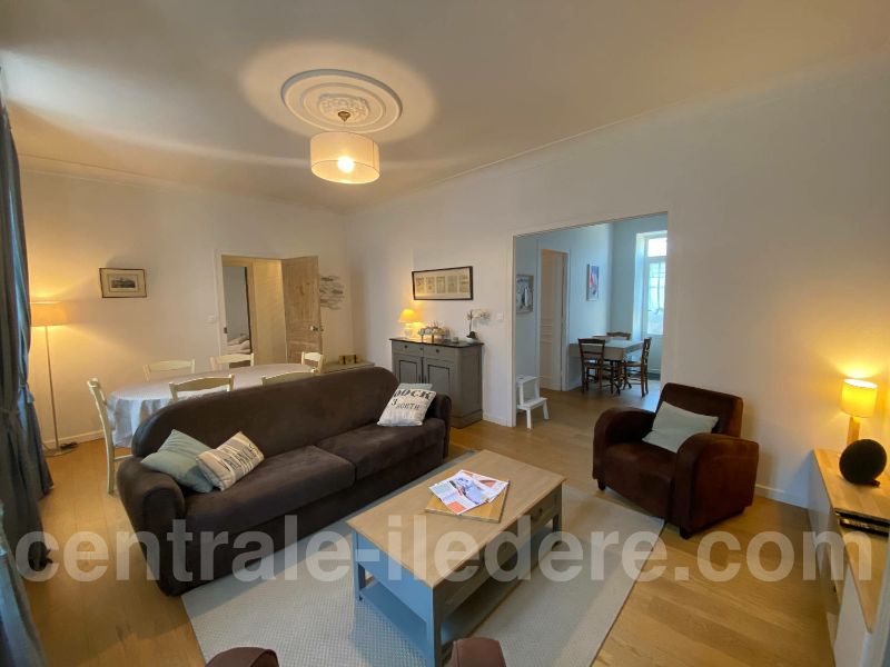 Photo 1 : NC d'une maison située à Sainte-Marie, île de Ré.