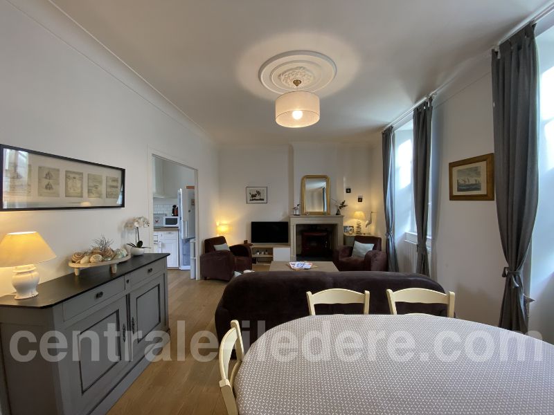 Photo 3 : NC d'une maison située à Sainte-Marie, île de Ré.