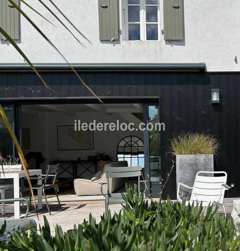 Photo 30 : TERRASSE d'une maison situ&eacute;e &agrave; Le Bois-Plage-en-R&eacute;, &icirc;le de R&eacute;.
