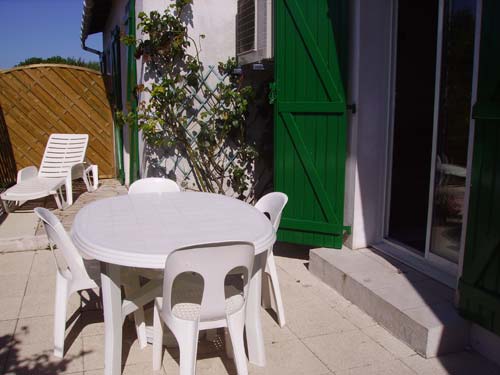 Photo 2 : TERRASSE d'une maison située à Rivedoux-Plage, île de Ré.