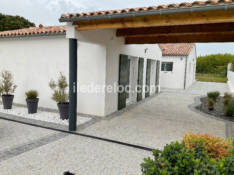 Photo 31 : EXTERIEUR d'une maison située à La Flotte-en-Ré, île de Ré.