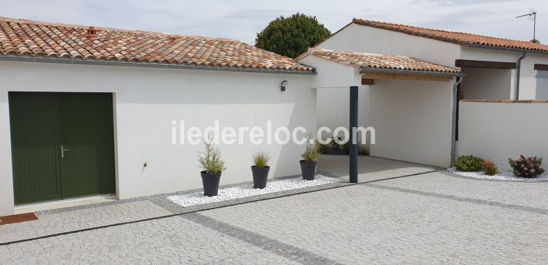 Photo 27 : EXTERIEUR d'une maison située à La Flotte-en-Ré, île de Ré.