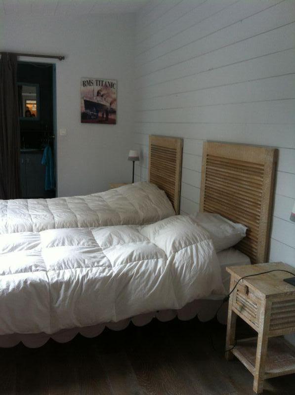 Photo 13 : CHAMBRE d'une maison située à Le Bois-Plage-en-Ré, île de Ré.