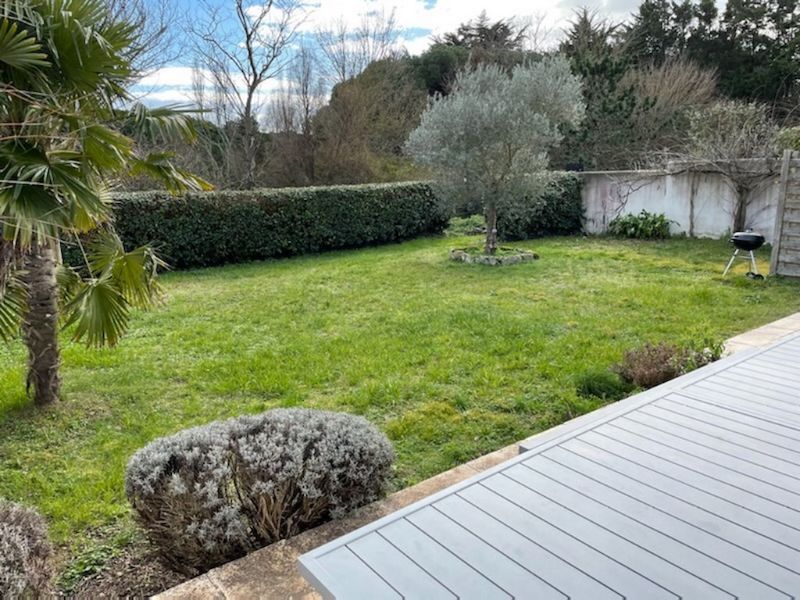 Photo 3 : EXTERIEUR d'une maison située à Le Bois-Plage-en-Ré, île de Ré.