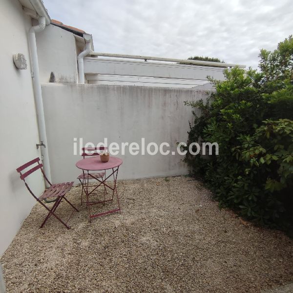 Photo 18 : PATIO d'une maison située à Le Bois-Plage-en-Ré, île de Ré.