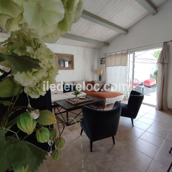 Photo 6 : SEJOUR d'une maison située à Le Bois-Plage-en-Ré, île de Ré.