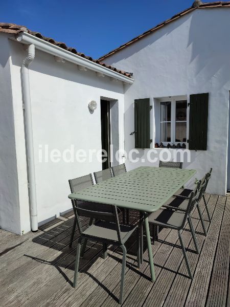 Photo 11 : TERRASSE d'une maison située à Le Bois-Plage-en-Ré, île de Ré.