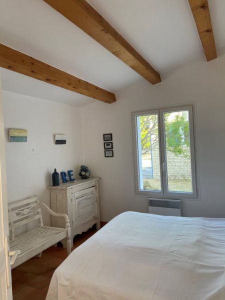 Photo 16 : CHAMBRE d'une maison située à La Couarde-sur-mer, île de Ré.