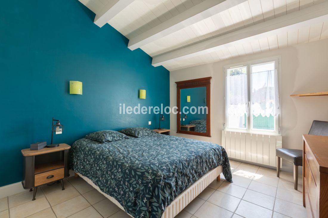 Photo 20 : CHAMBRE d'une maison située à La Couarde-sur-mer, île de Ré.