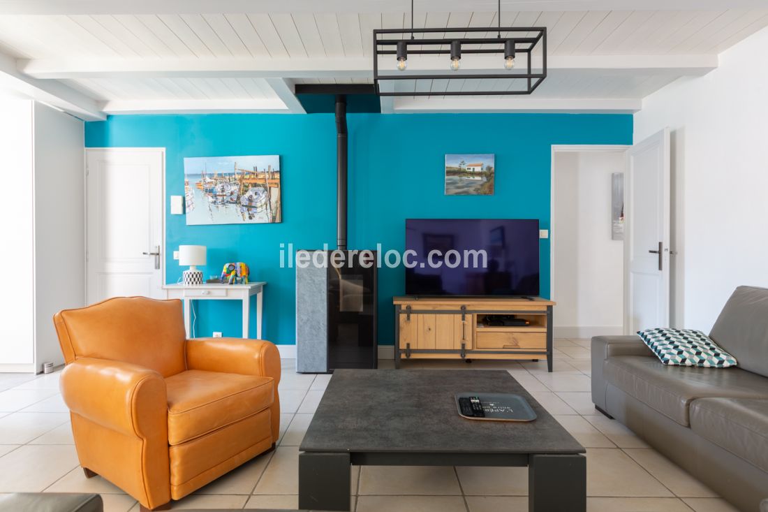 Photo 8 : SEJOUR d'une maison située à La Couarde-sur-mer, île de Ré.