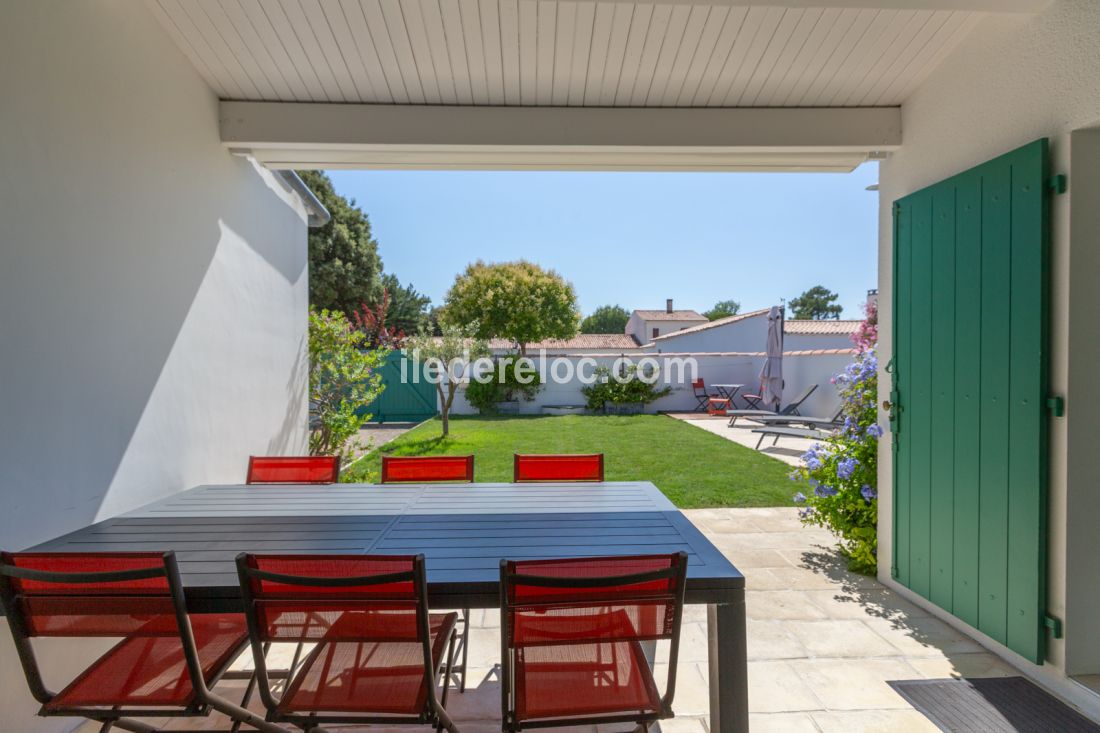 Photo 6 : TERRASSE d'une maison située à La Couarde-sur-mer, île de Ré.