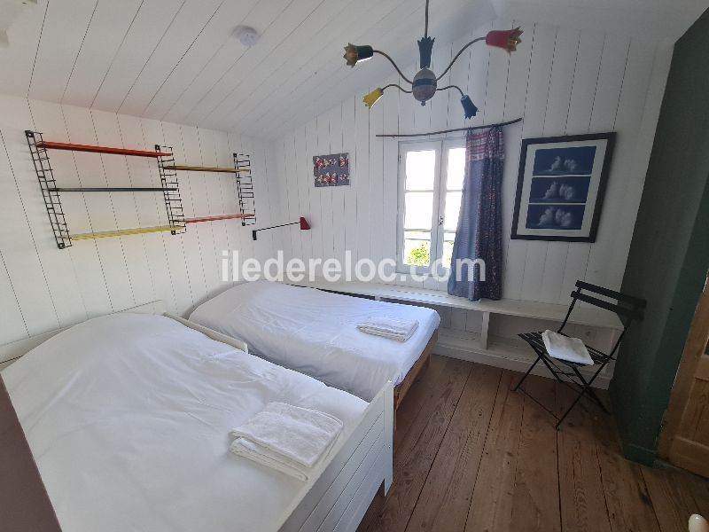 Photo 31 : CHAMBRE d'une maison située à La Couarde-sur-mer, île de Ré.