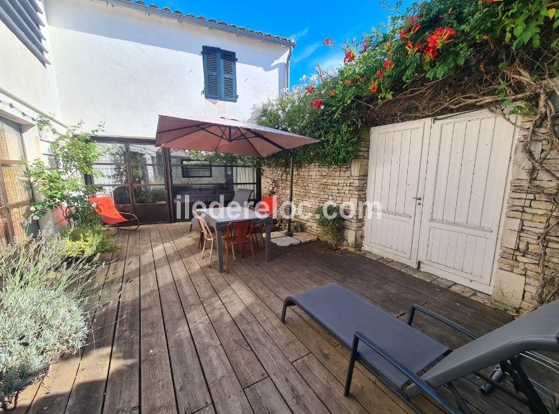 Photo 2 : PATIO d'une maison située à La Couarde-sur-mer, île de Ré.