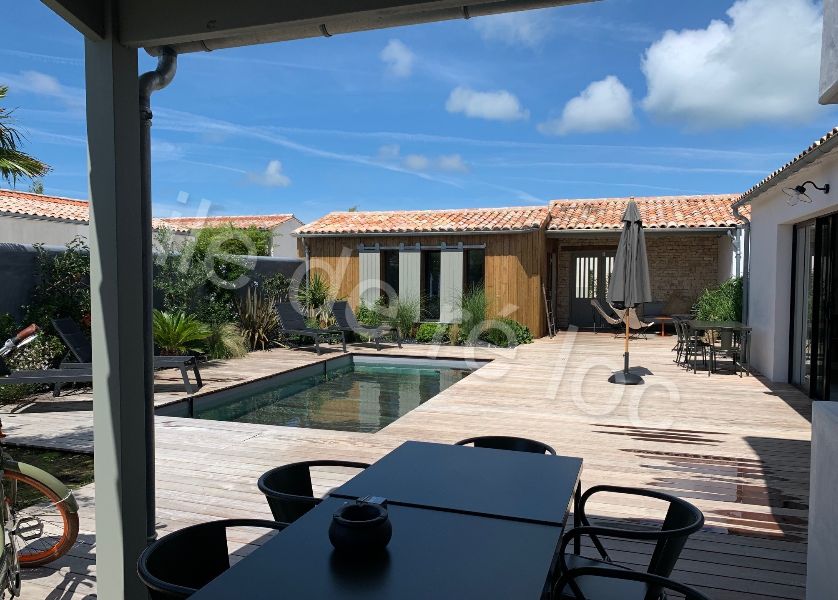 Photo 2 : JARDIN d'une maison située à Le Bois-Plage-en-Ré, île de Ré.