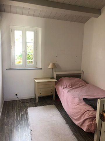 Photo 6 : CHAMBRE d'une maison située à Les Portes-en-Ré, île de Ré.