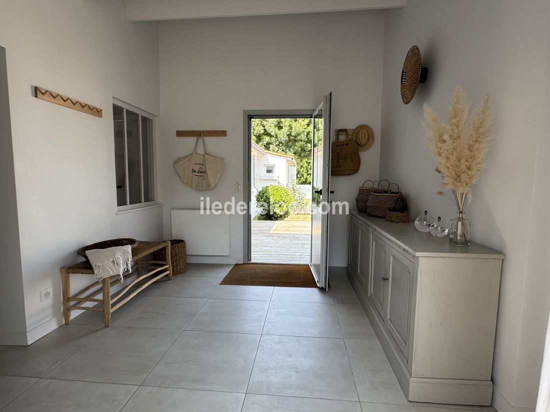 Photo 7 : ENTREE d'une maison située à Les Portes-en-Ré, île de Ré.
