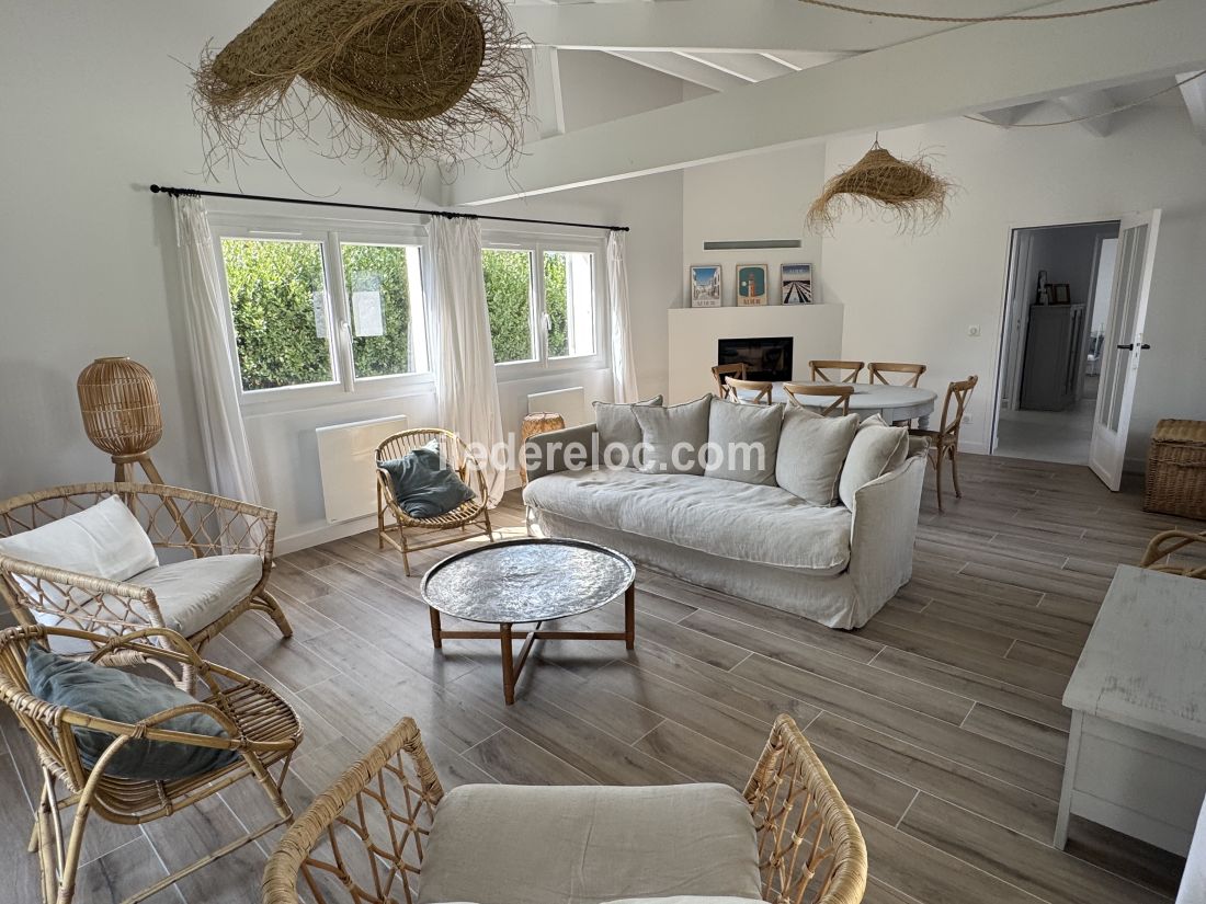 Photo 9 : SEJOUR d'une maison située à Les Portes-en-Ré, île de Ré.