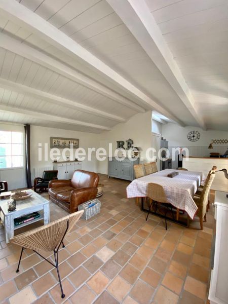 Photo 6 : SEJOUR d'une maison située à La Flotte-en-Ré, île de Ré.