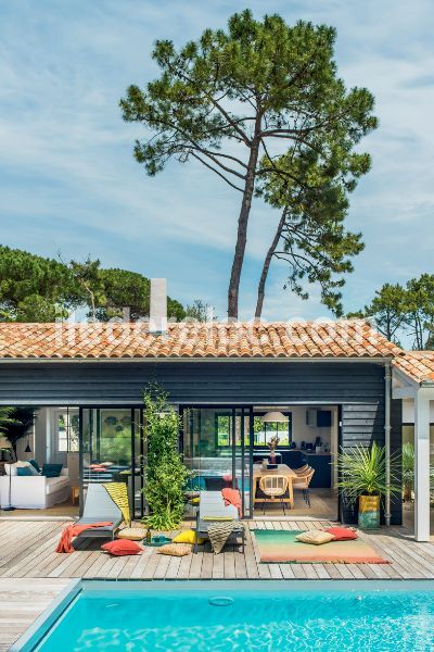 Photo 3 : TERRASSE d'une maison située à La Couarde-sur-mer, île de Ré.