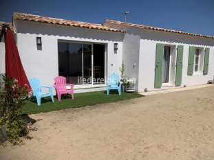 Ile de Ré:Location ile de ré - maison 70m2, jardin, à 200m de la plage et 1km du cen