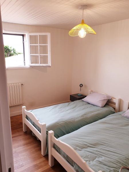 Photo 14 : CHAMBRE d'une maison située à Saint-Clément-des-Baleines, île de Ré.