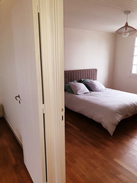 Photo 10 : CHAMBRE d'une maison située à Saint-Clément-des-Baleines, île de Ré.