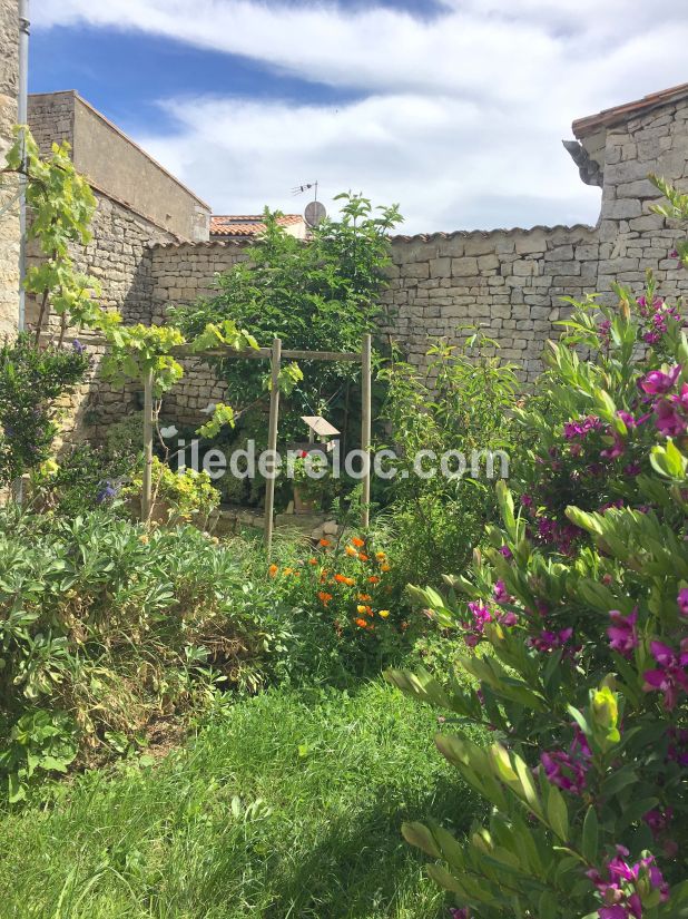 Photo 10 : NC d'une maison située à Sainte-Marie-de-Ré, île de Ré.
